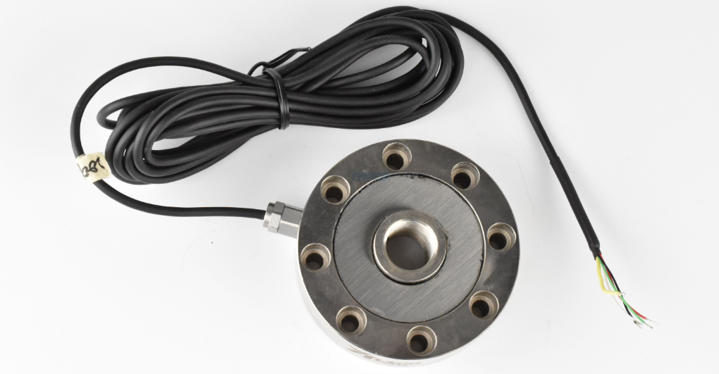 ATA-8061射频功率放大器在心室导管式扩压电式测力传感器研究中的应用